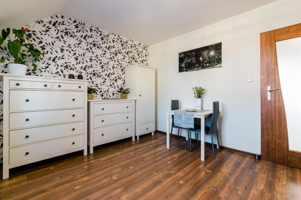 Belweder Diamentowy Apartment Олщин Екстериор снимка